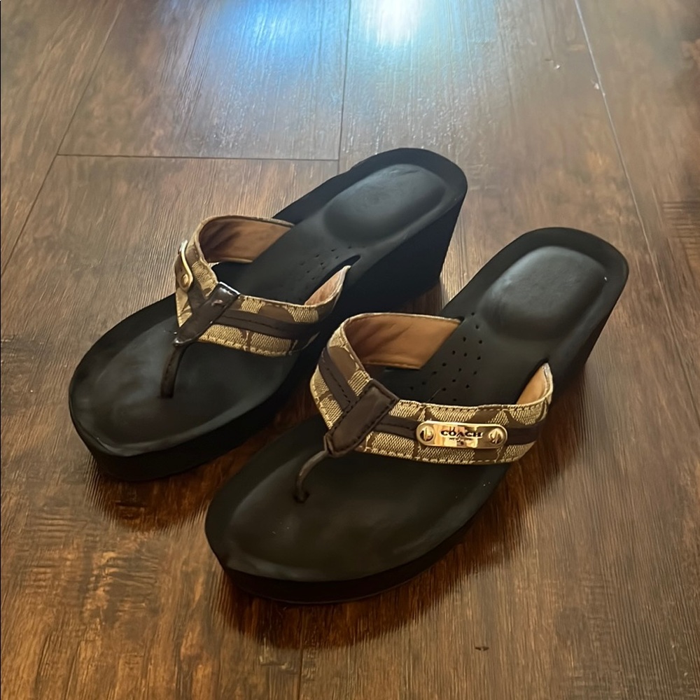 Coach Women's Black and Brown Sandals Size 8